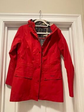Barbour Red Waterproof Breathable Hooded Rain Jacket Tartan Lined US 6